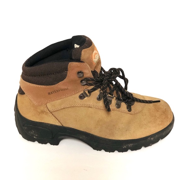 earth spirit hiking boots